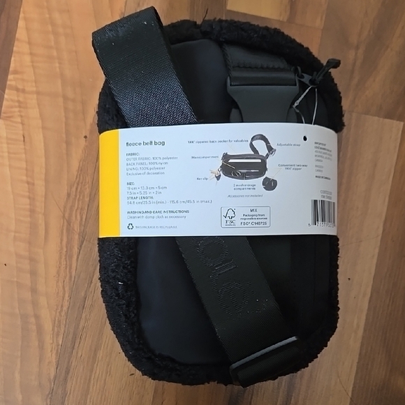 Lolë Black Fleece Belt Bag - Picture 2 of 4